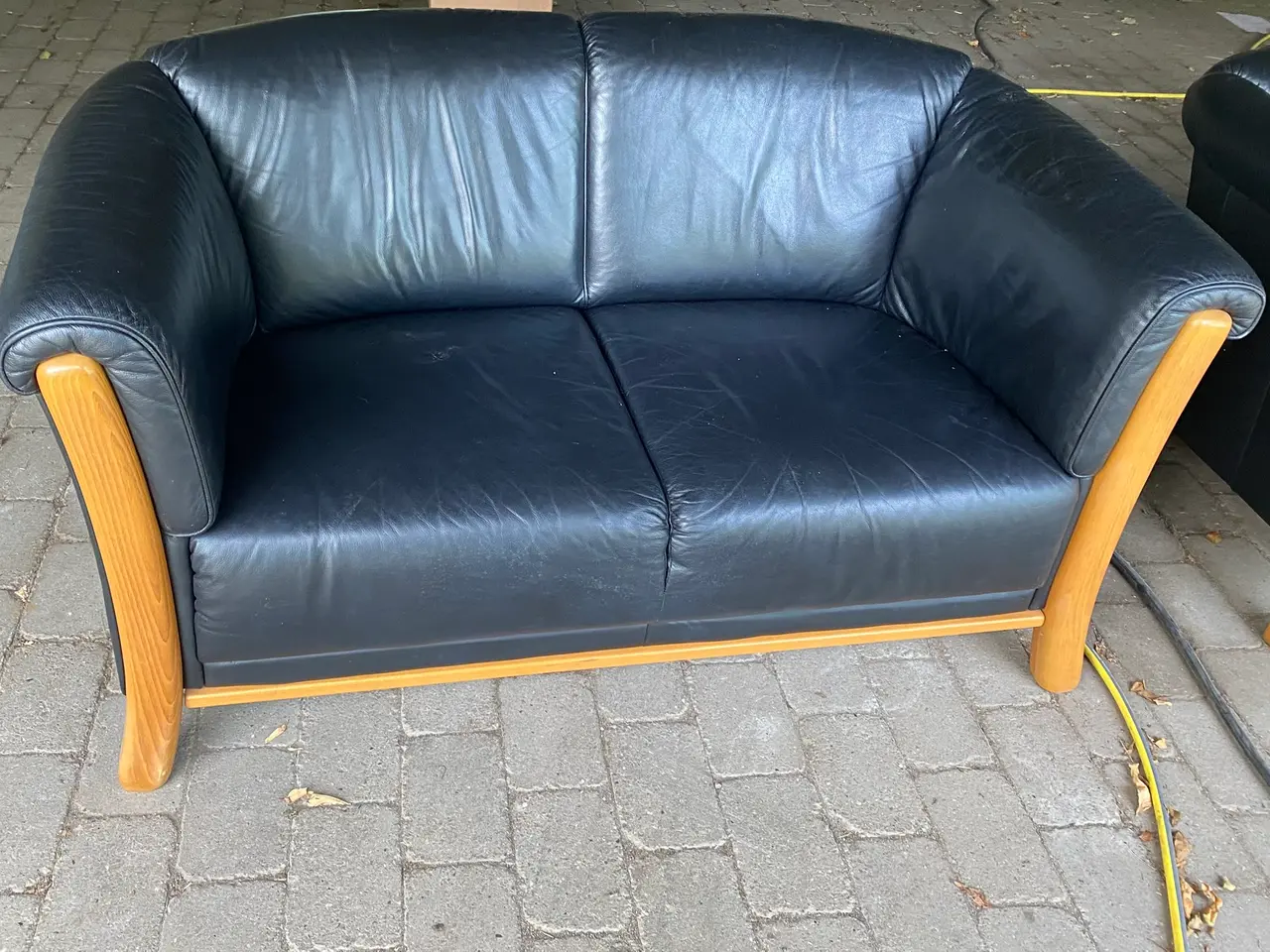 Billede 2 - PRÆSENTABELT SOFAGRUPPE EN 2- OG EN 3 PERSONERS SO