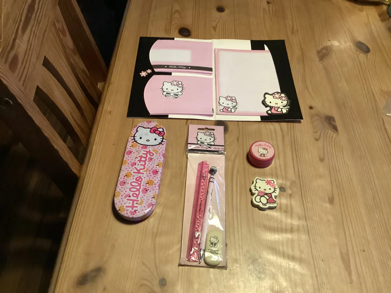 Billede 15 - Hello Kitty Bamser, Figurer osv