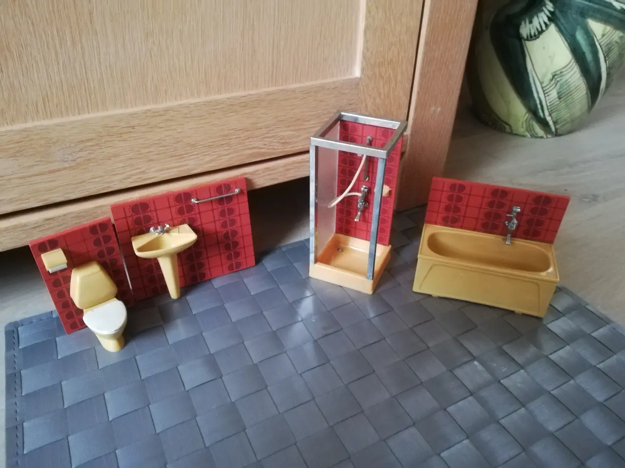 Billede 1 - Dukkehusmøbler til Lundby dukkehus