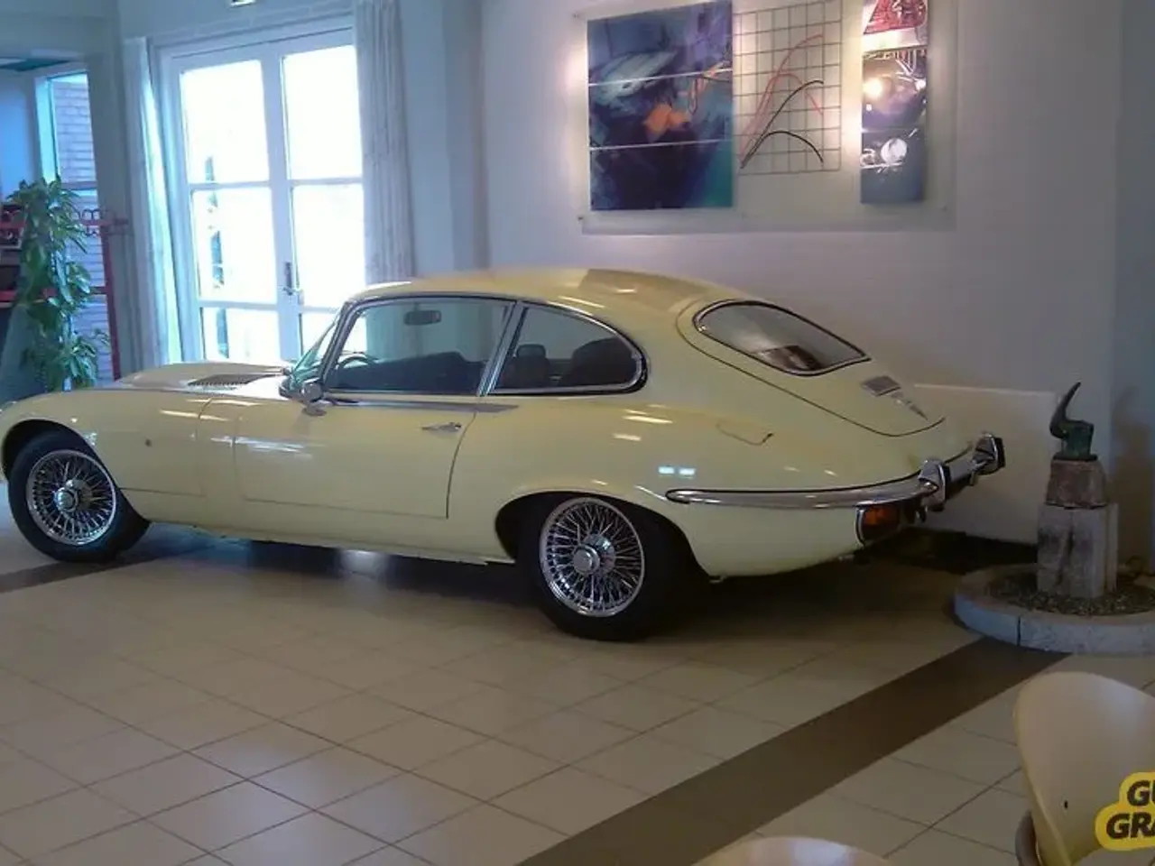 Billede 3 - The Most Wanted Car in the World Jaguar E-Type V12