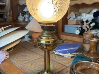 💡 Vintage bordlampe med glaslampeskærm – Design