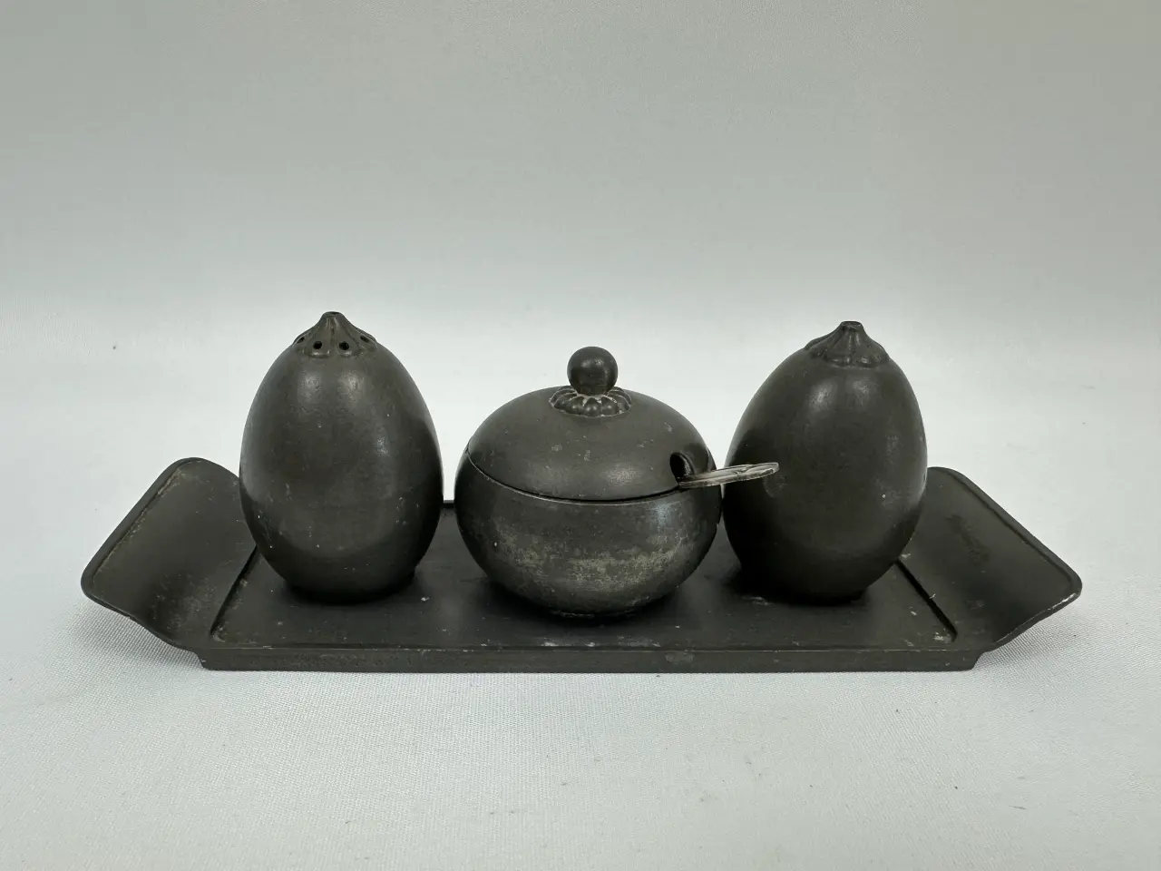 Billede 1 - Just Andersen, platmenage / Salt, Pebber, Kar