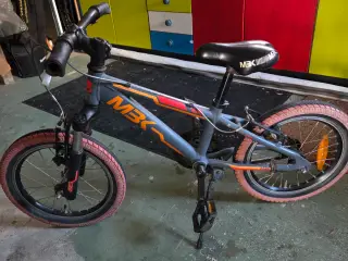 Børnecykel begynder ca 4-5 år