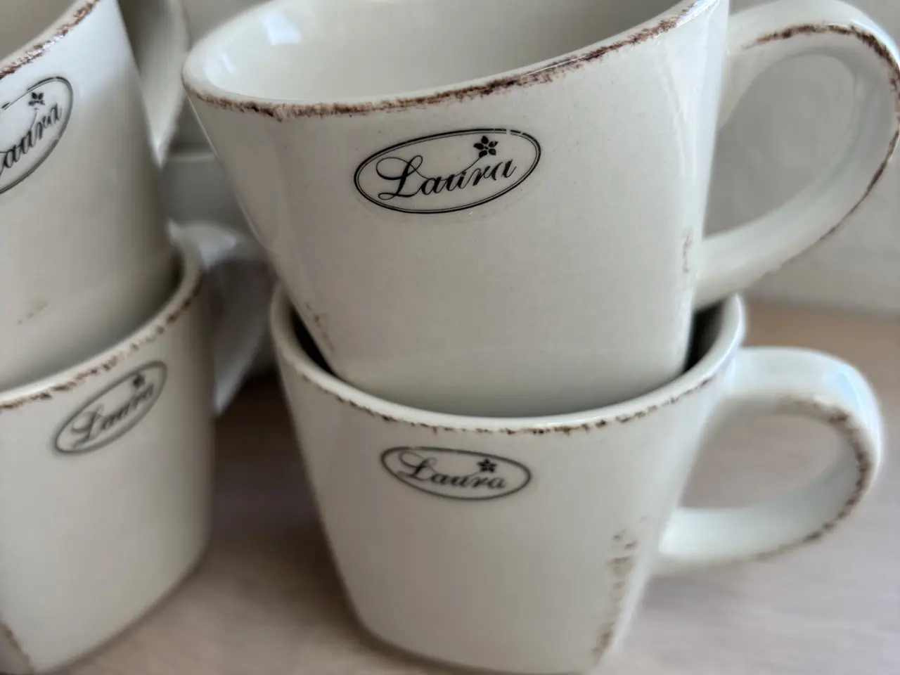 Billede 2 - Beige kaffestel til 8 Pers 