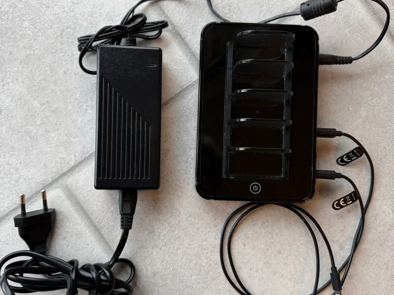 Billede 3 - Ladestation med 5 port