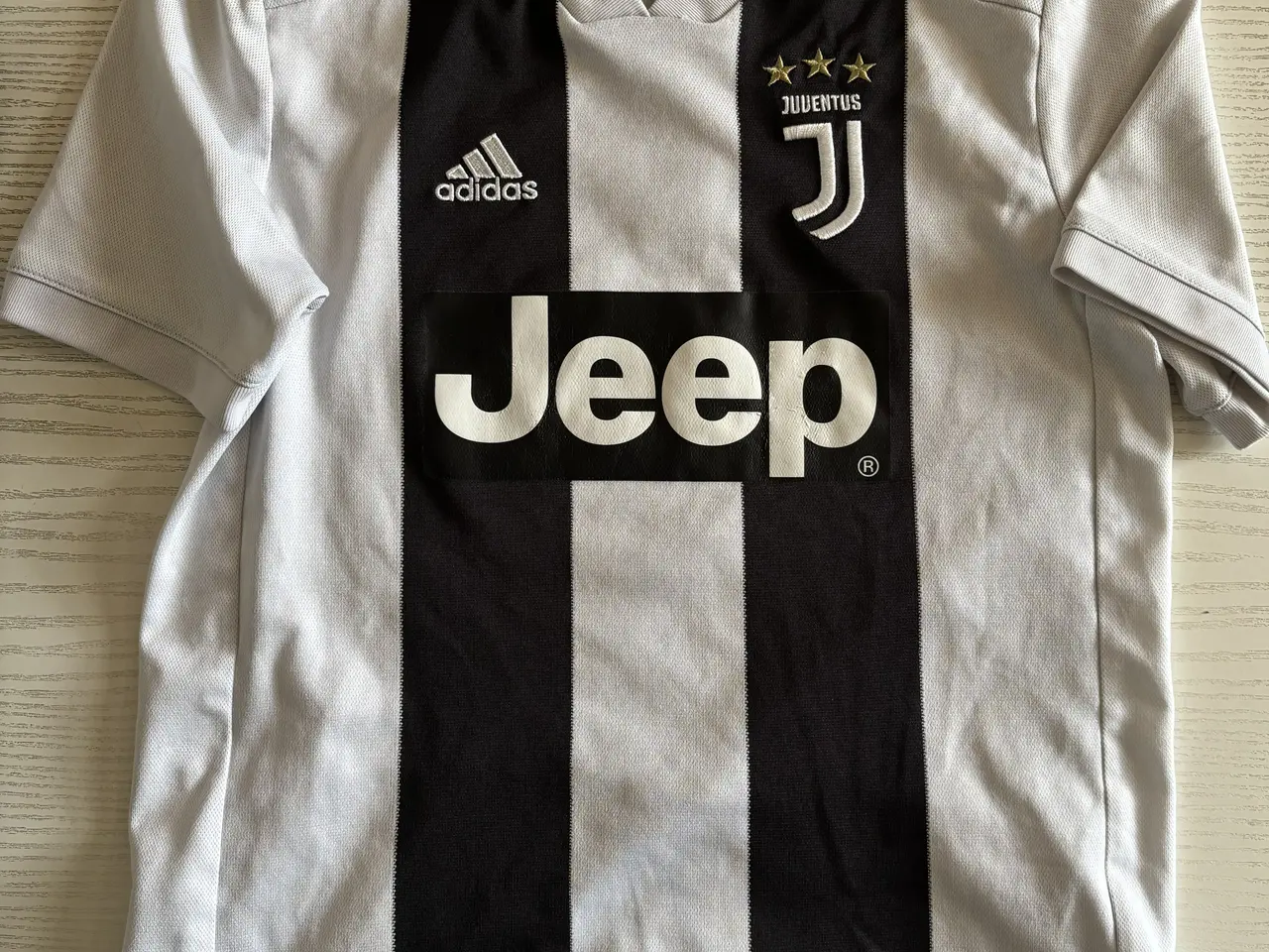 Billede 3 - Sportssæt, Bluse og shorts. Adidas, Juventus, Rona