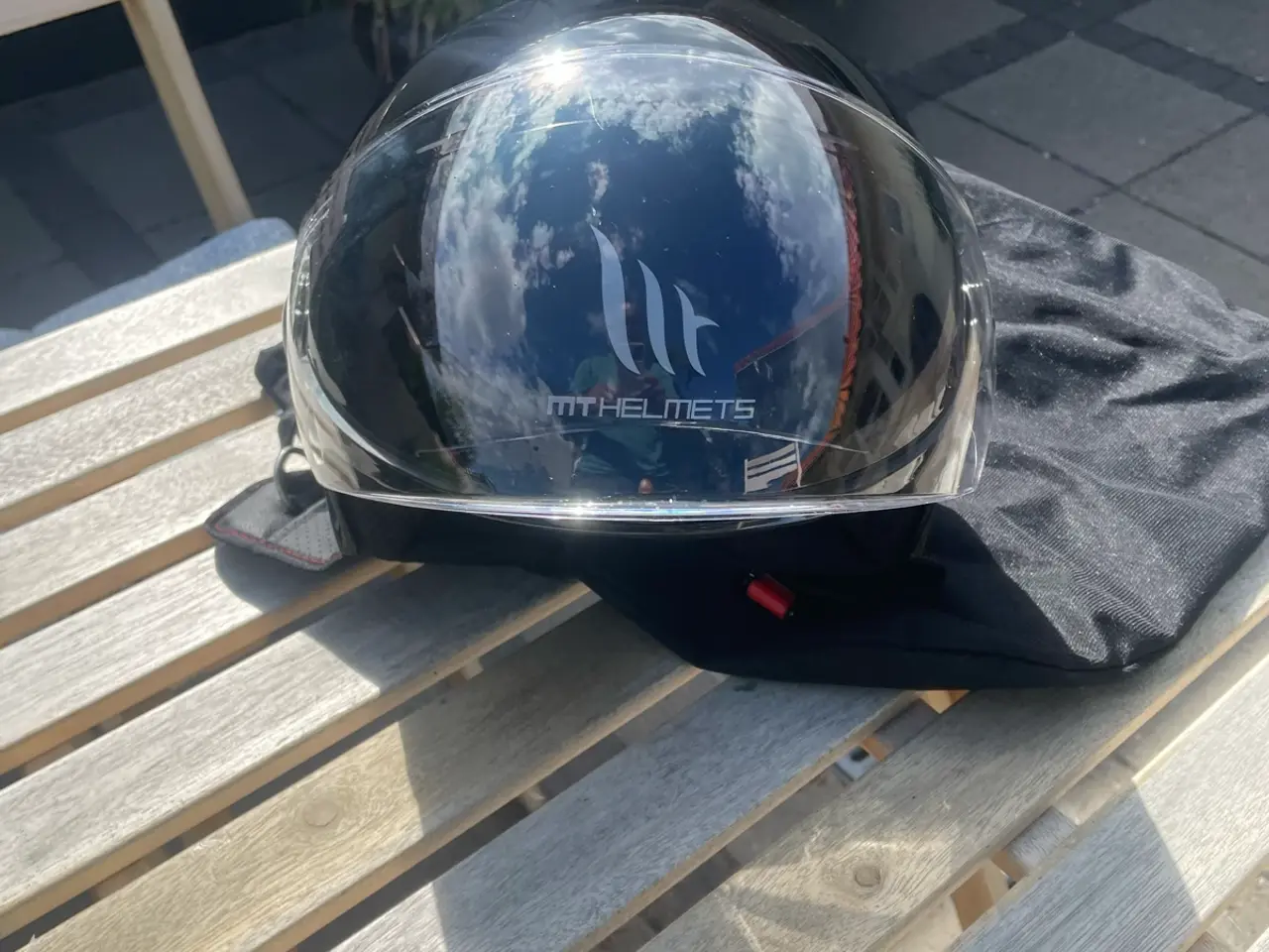 Billede 2 - Styrthjelm MT Helmets