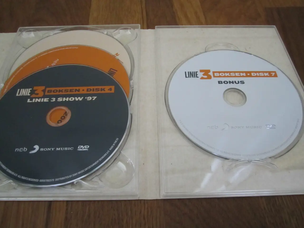 Billede 4 - LINIE 3 BOKSEN. 7 x Dvd.