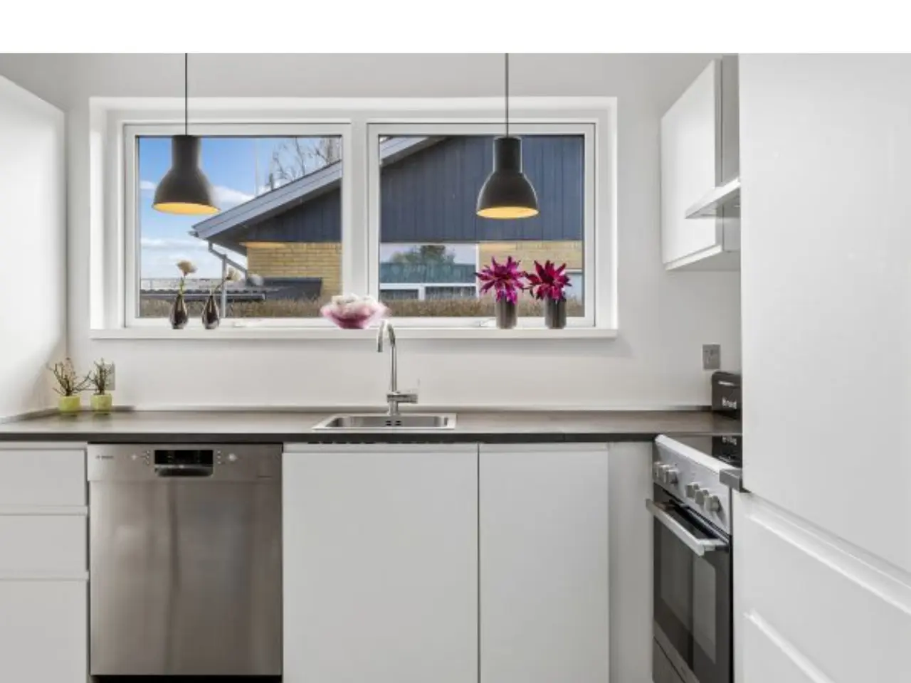 Billede 2 - Ikea køkken med hvidevarer.