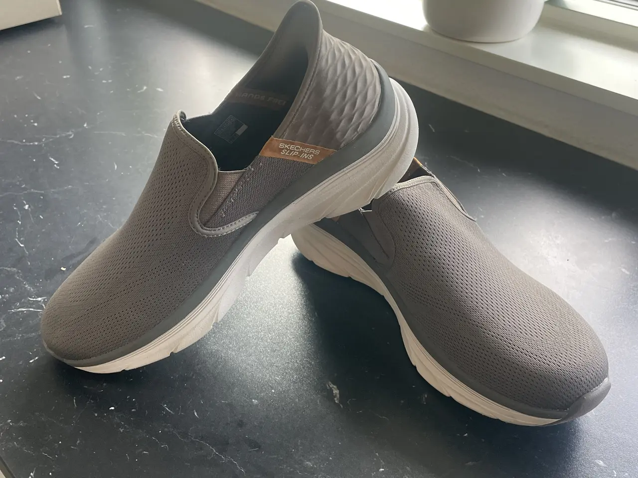 Billede 1 - Skechers D’Lux Walker slip-in herresko str. 43