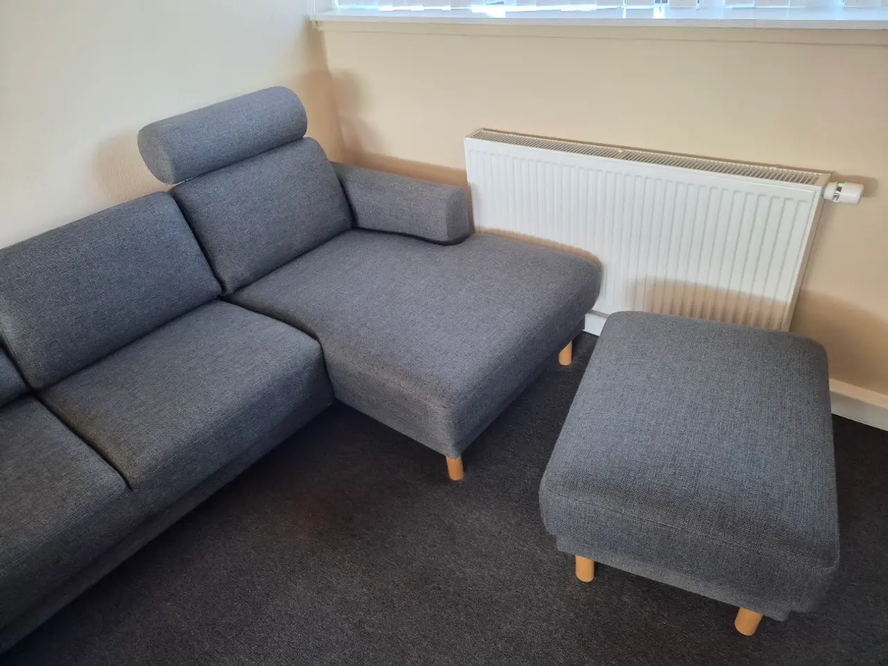 Billede 2 - Sofa med puf og 3 nakkestøtter