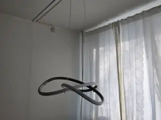 Lampe til spisebord
