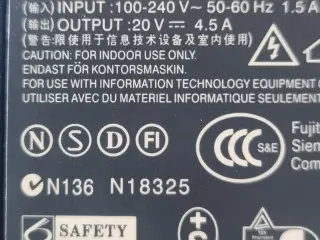 Fujitsu Siemens oplader 20v