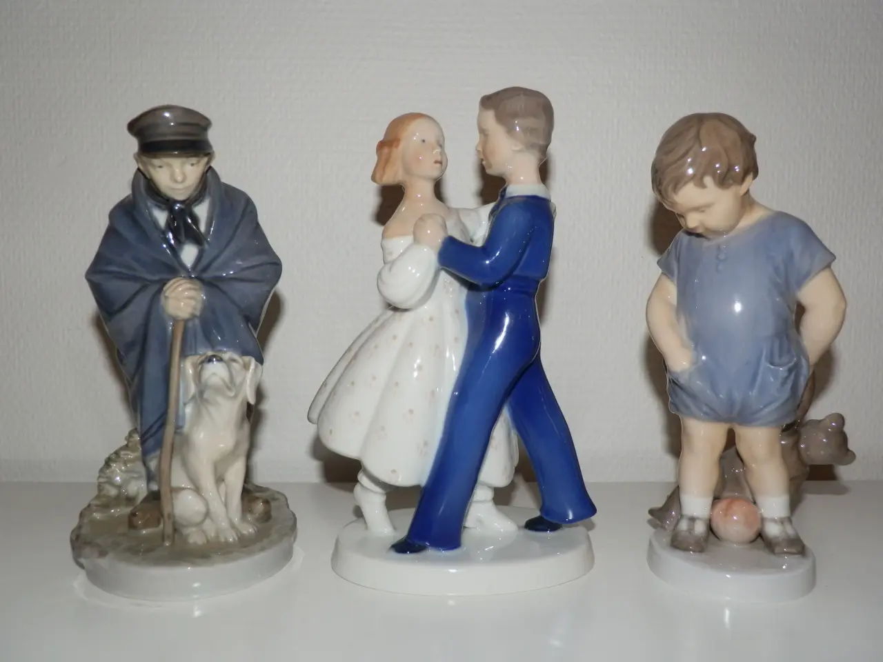 Billede 1 - Tre Royal Copenhagen figurer i 1. sortering