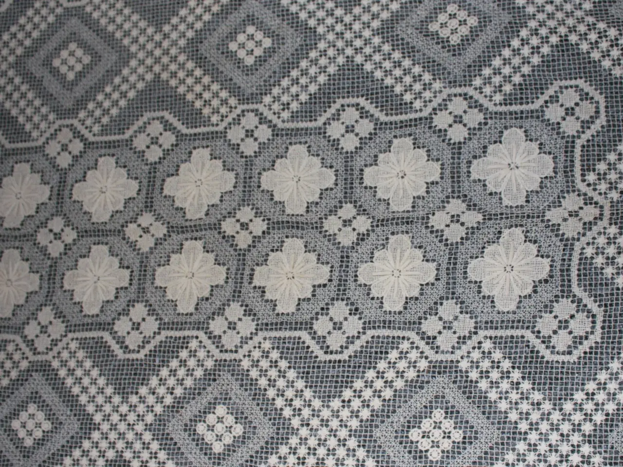 Billede 5 - Blondedug, 178 x 130 cm