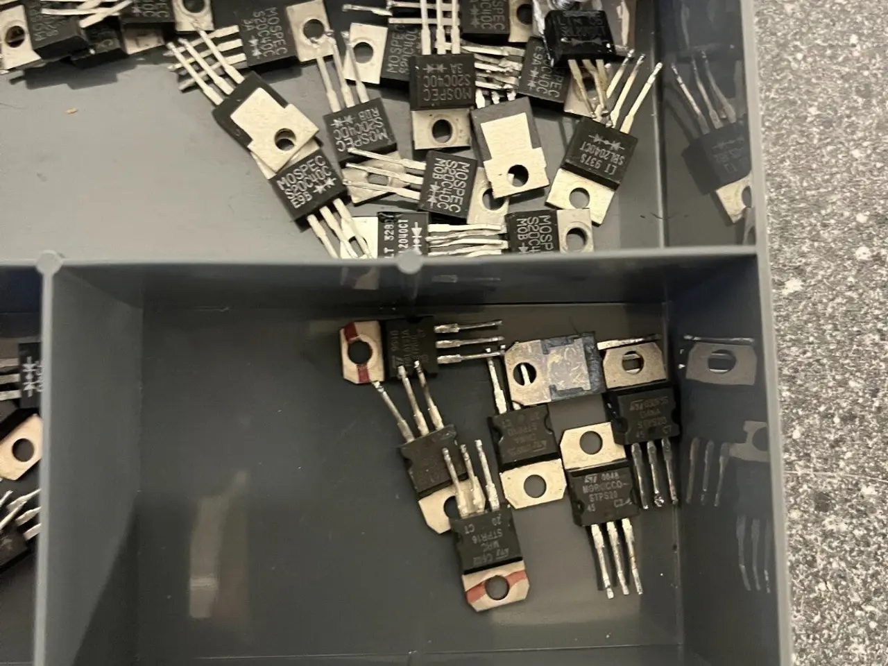 Billede 4 - parti of TO-220 Power Transistors, MOSFETs & in