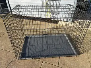 Hundebur med lukket bund