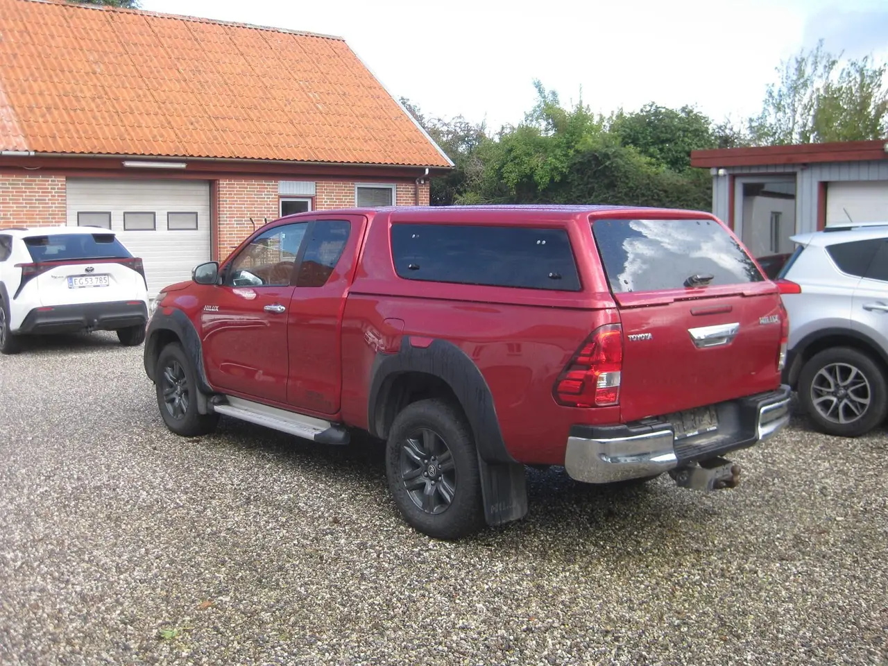 Billede 2 - Toyota HiLux Extra Cab 2,4 D-4D T3 AWD 150HK Pick-Up 6g