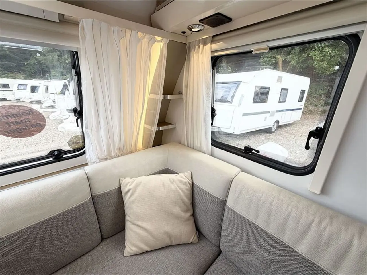 Billede 8 - 2020 - Adria Adora 593 UP Queensbed-Gulvtemperering-Ambientebelysning-Panorama