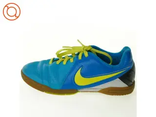 Sko fra Nike (str. 22 cm)