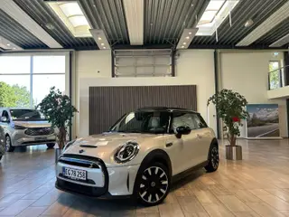 MINI Cooper SE  Maximise