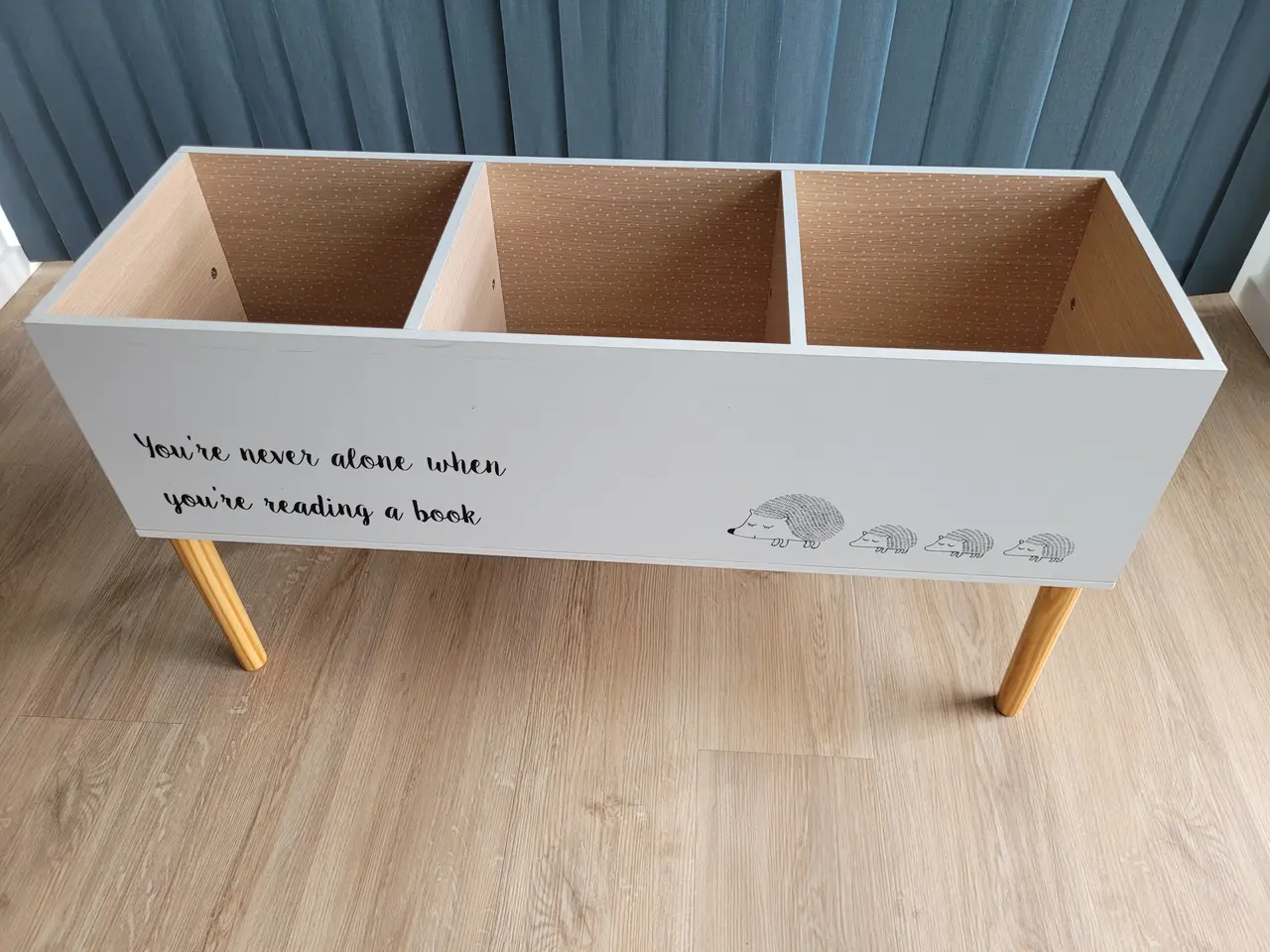 Billede 2 - Bogkasse med 3 rum
