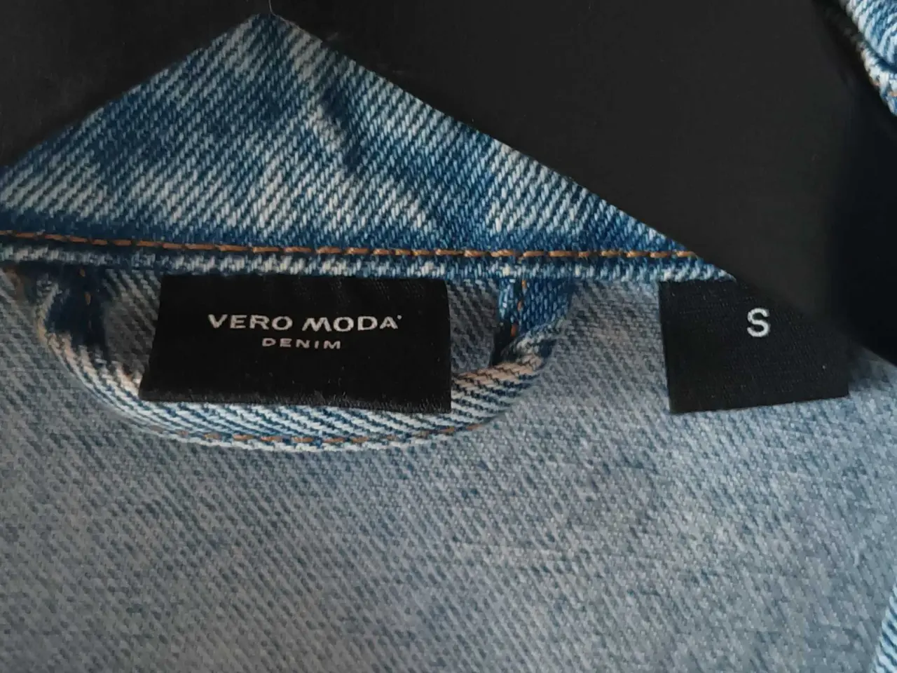 Billede 2 - Denim jakke str S