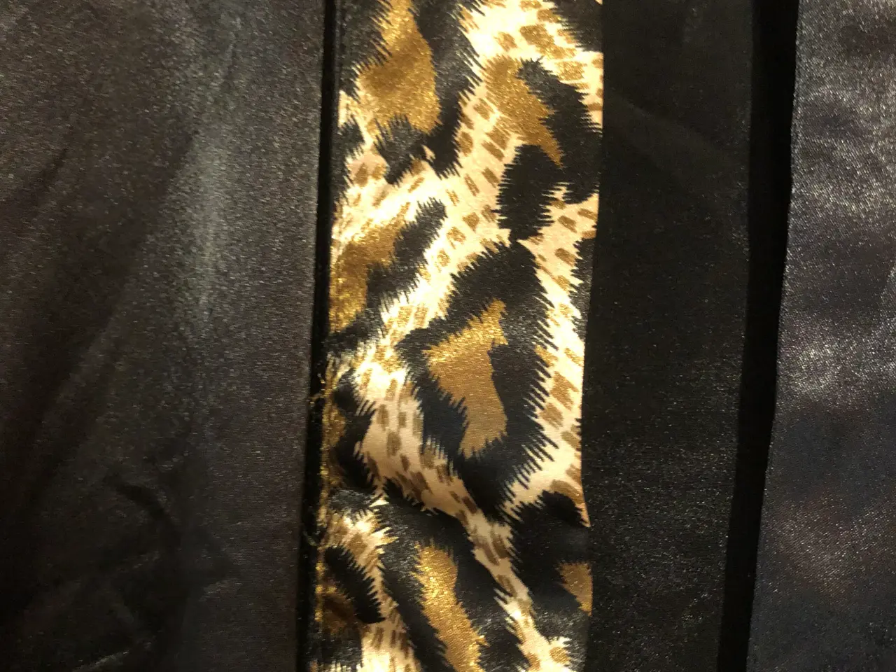 Billede 2 - Morgenkåbe i sort med leopardkant