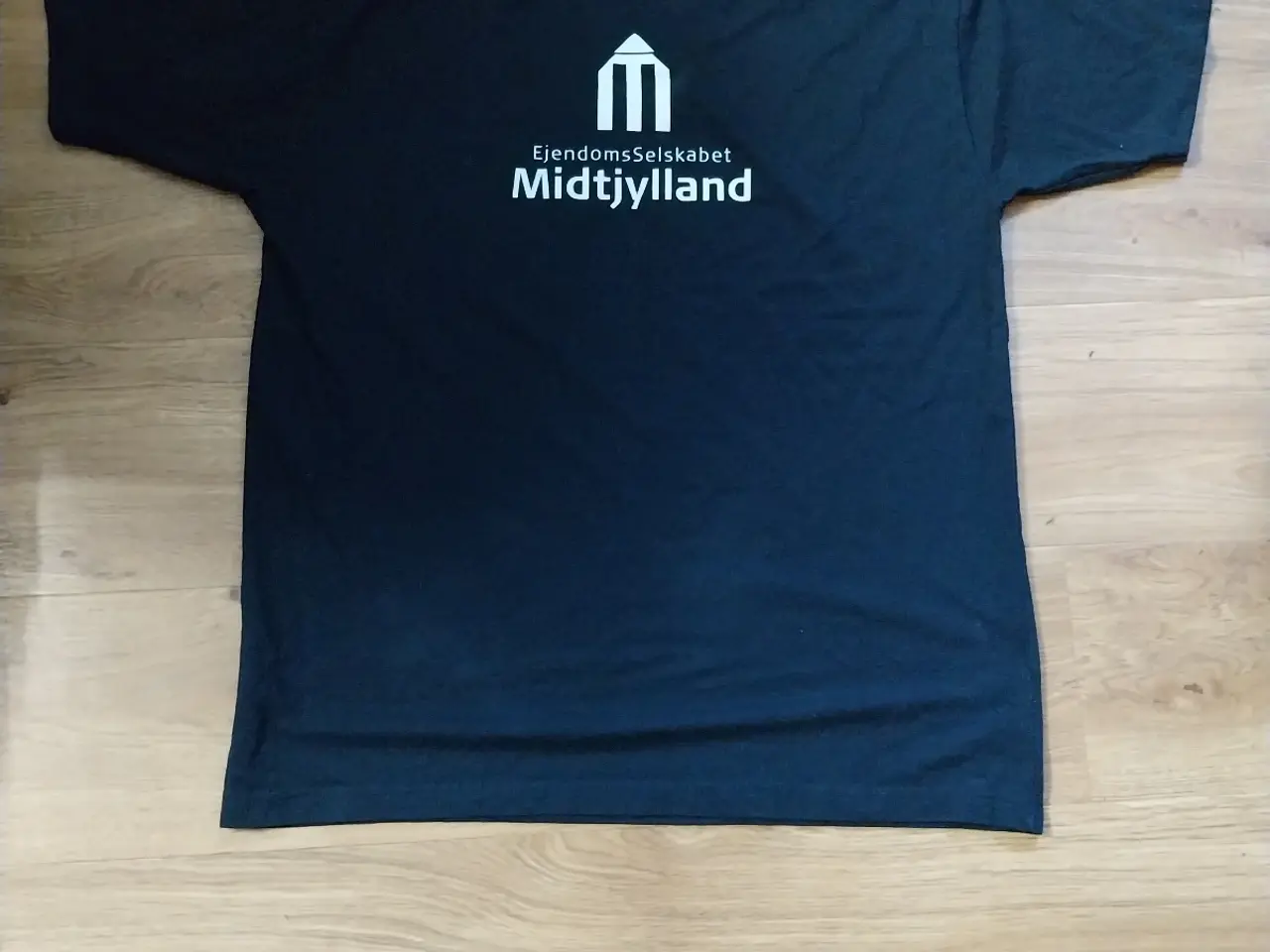 Billede 3 - Sort tshirt str XL