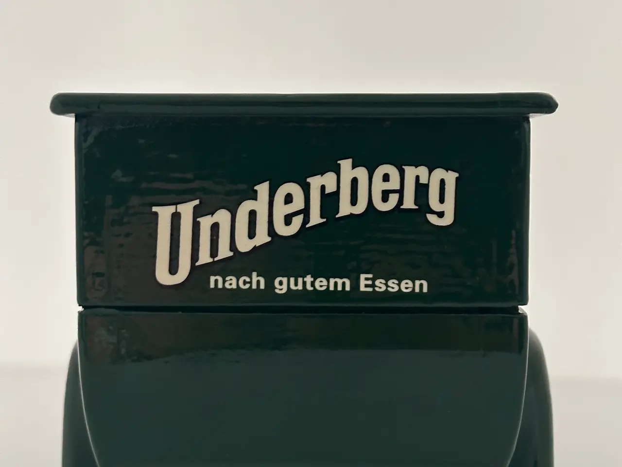 Billede 10 - Underberg bil med hænger