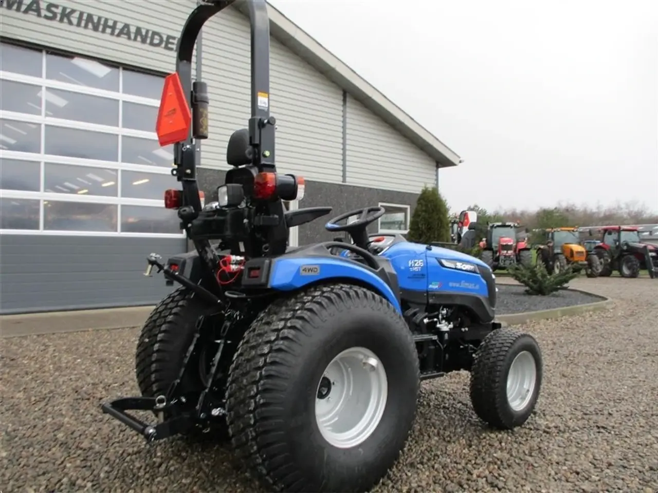 Billede 9 - Solis 26 HST Hydrostat Turf hjul.