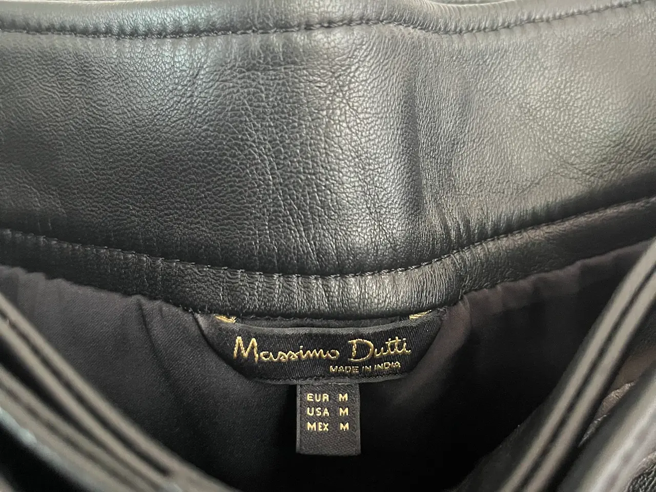 Billede 11 - Sort læder nederdel Massimo Dutti str M