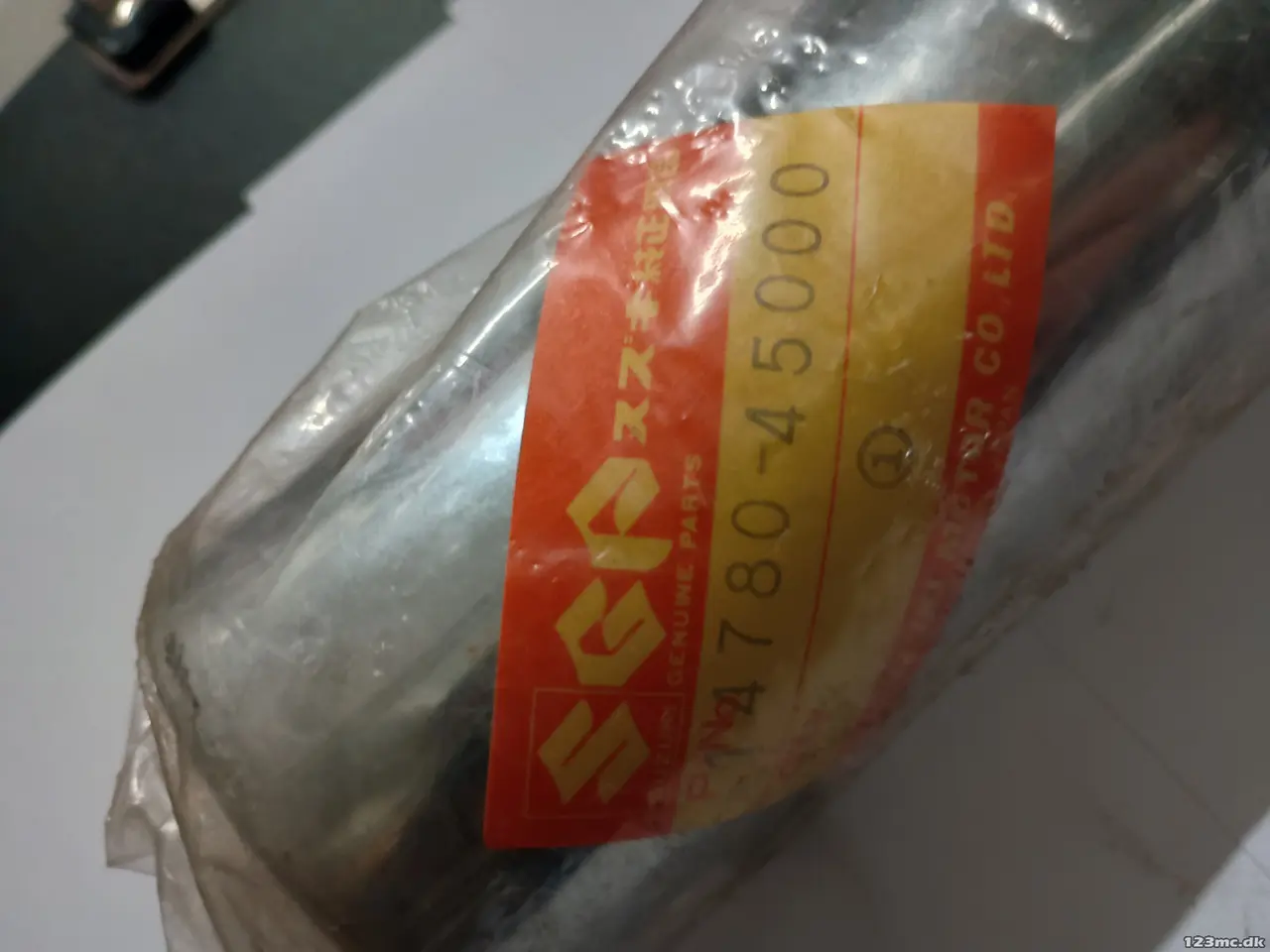 Billede 1 - COVER,MUFFLER RH