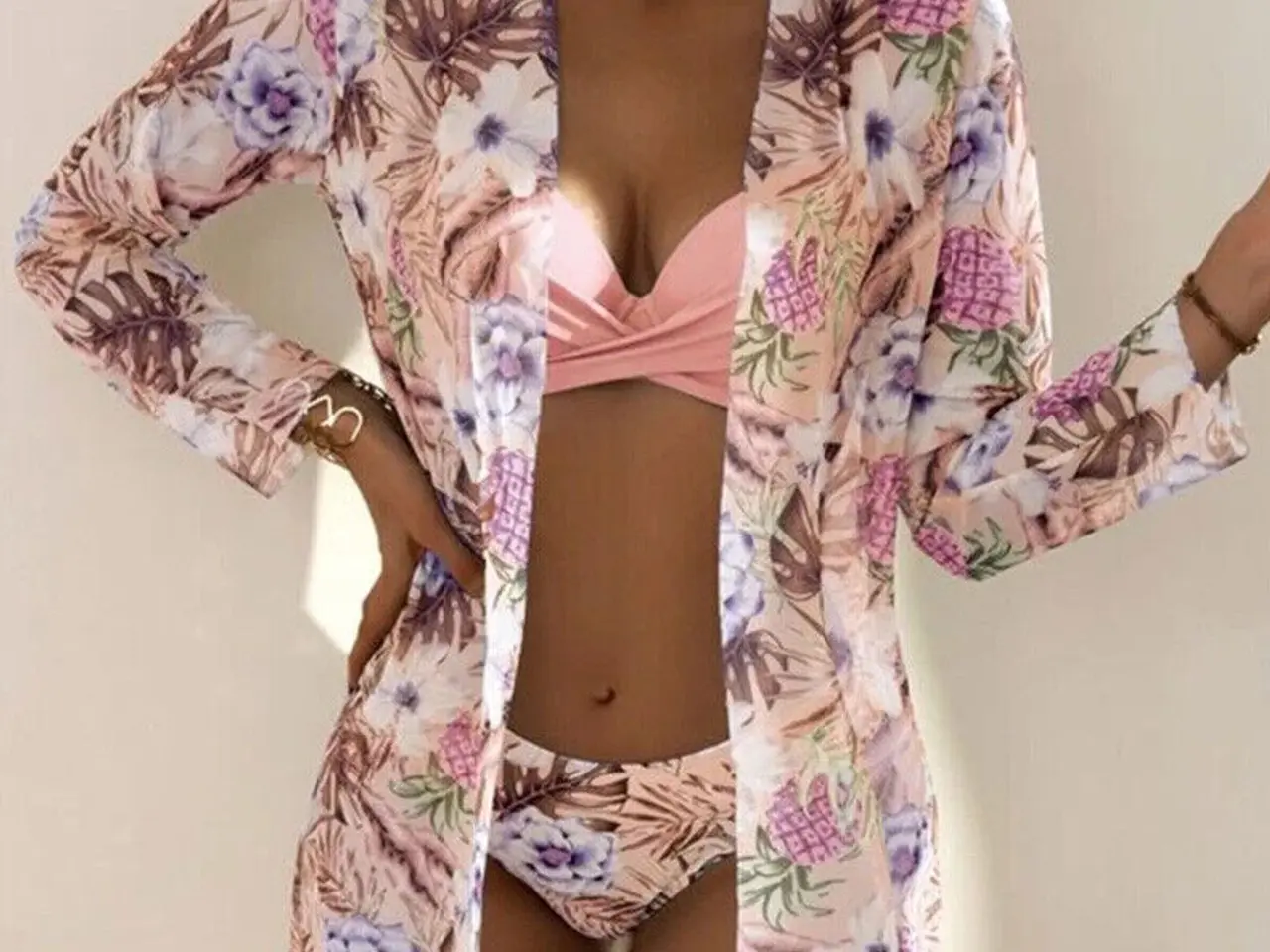 Billede 1 - Bikini sæt i 3 dele,Flot print.str:XL=L/I 2 farver