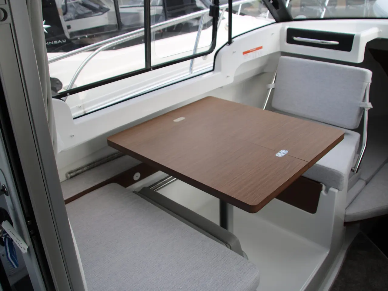 Billede 12 - Jeanneau 695 Cruiser Serie2