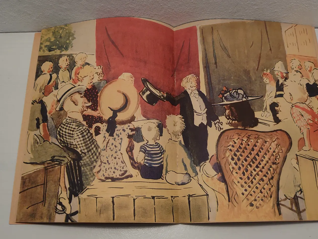 Billede 4 - Hans Ditlev:Cirkus i Gaarden. ill. E. Krag(1943!)
