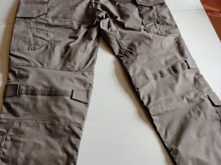Pentagon kampbukse