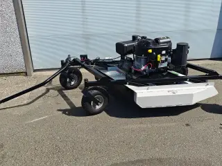 Kunz Engineering Rough Cut MR44 m. el-løft OBS: Med den store motor fra 55" modellen
