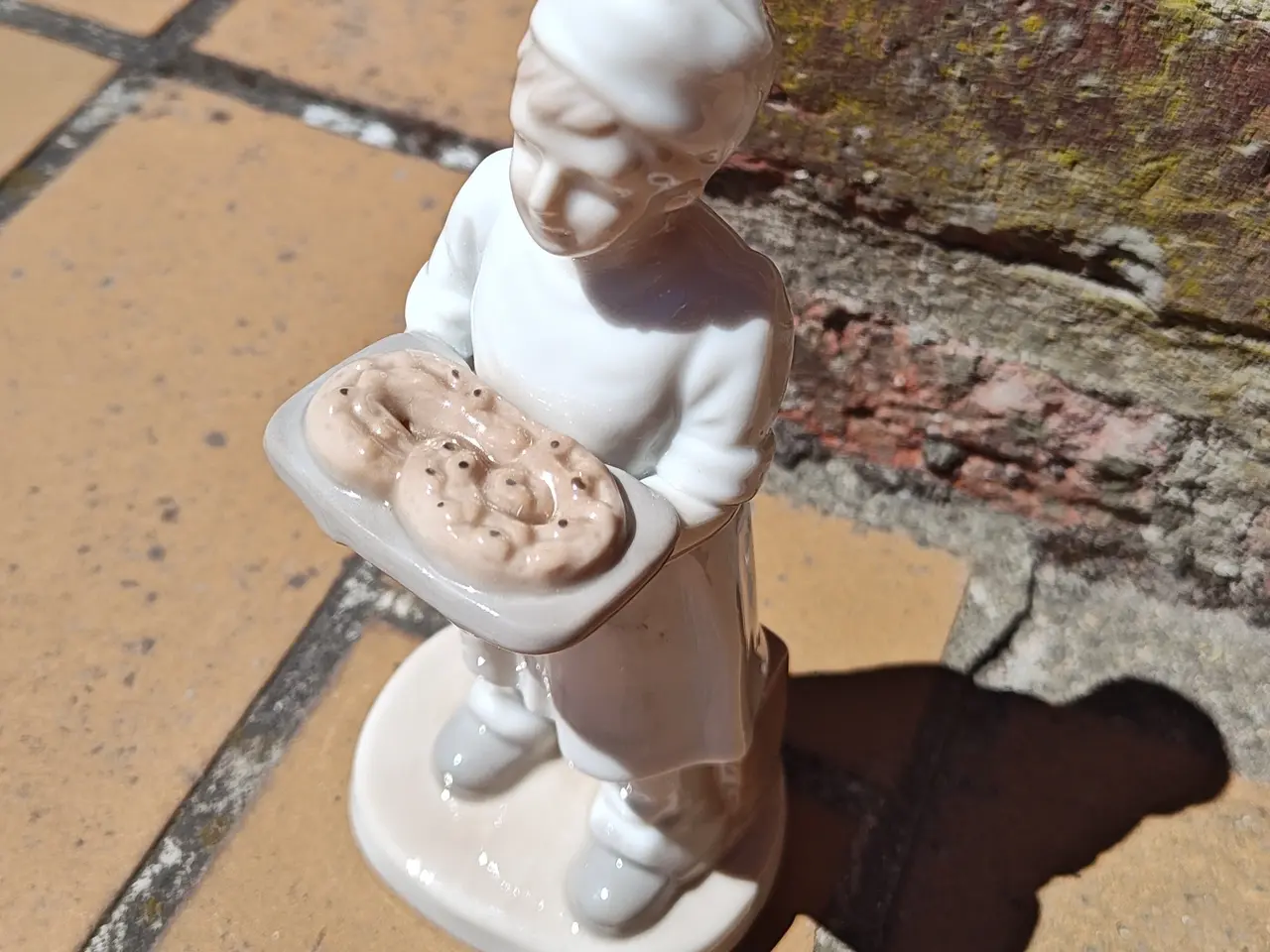 Billede 2 - Bager dreng figur