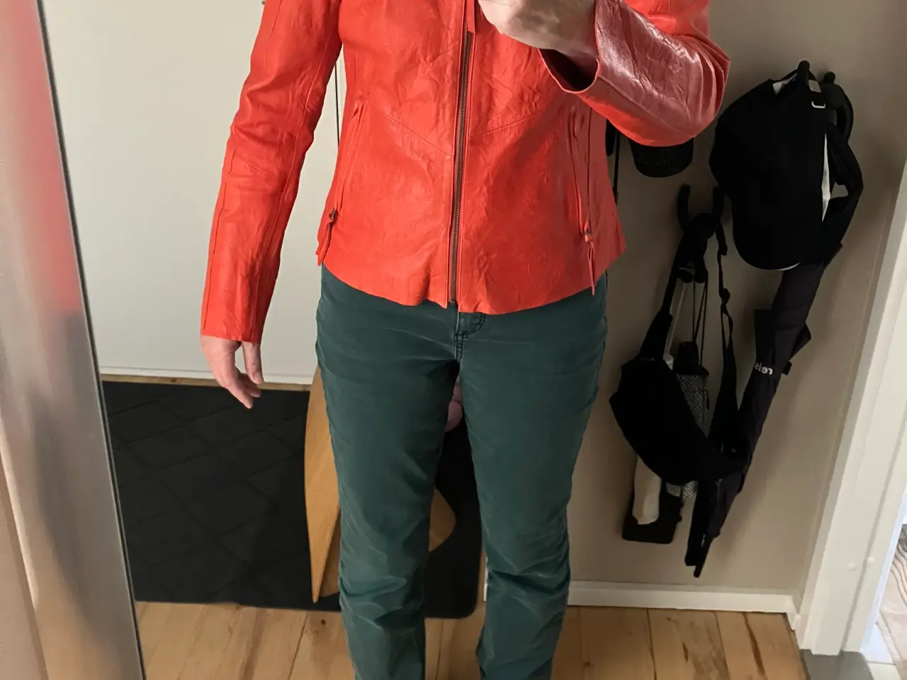 Billede 4 - Ny Freaky Nation orange skindjakke str. M/L