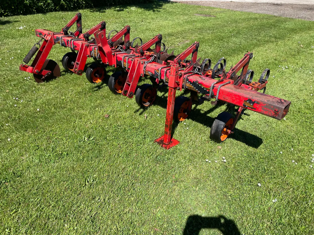 Billede 6 - 5 rækker Kongskilde Vibro Crop radrenser.