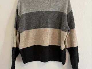 4-farvet striktrøje fra H&M