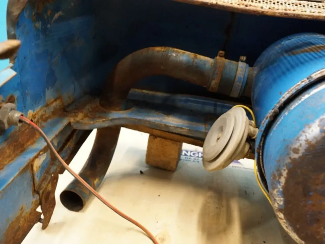 Billede 12 - Ford 4000 Fronthjelm C5NN8N202AH