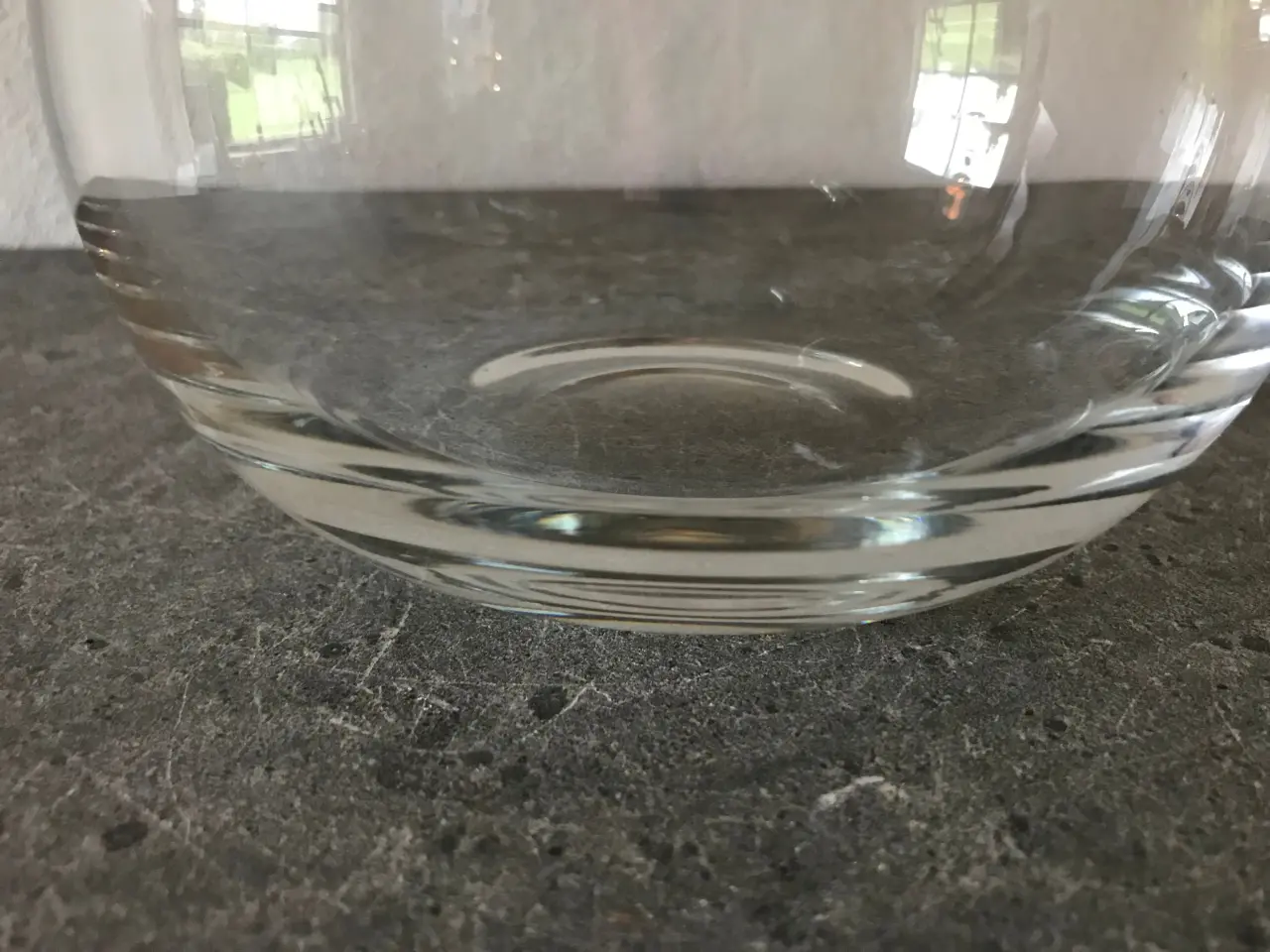 Billede 2 - Ældre kuglevase, Lyngby Glas