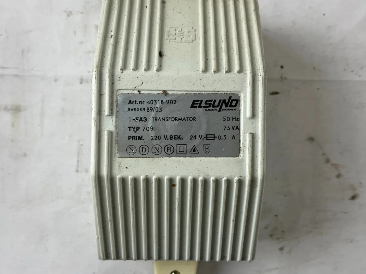 Billede 2 - Elsund 40318-902 Typ 709 75VA 220V to 24V 0.5A