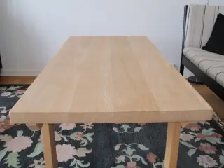 Sofabord i egetræ