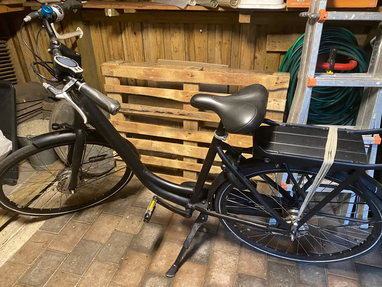Billede 1 - Elcykel godt brugt