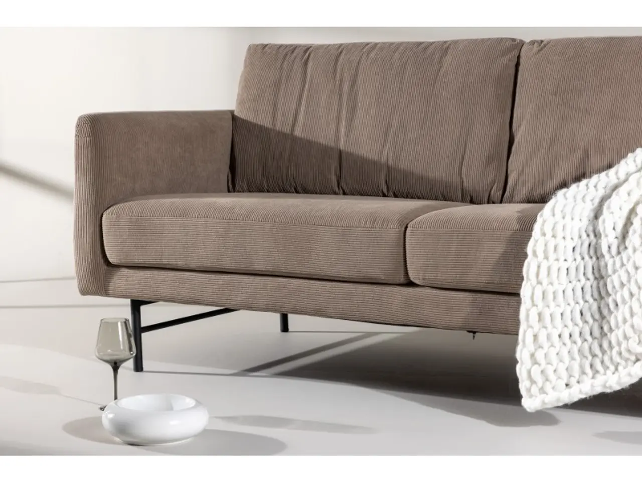Billede 14 - Sky 3 personers Sofa - Fløjl