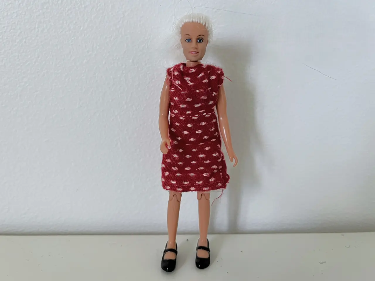 Billede 5 - Dukkehusdukker fra Lundby + kattekilling