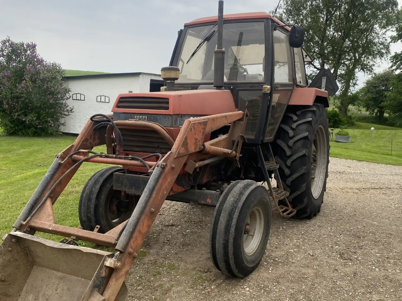 Billede 3 - Traktor med frontlæsser